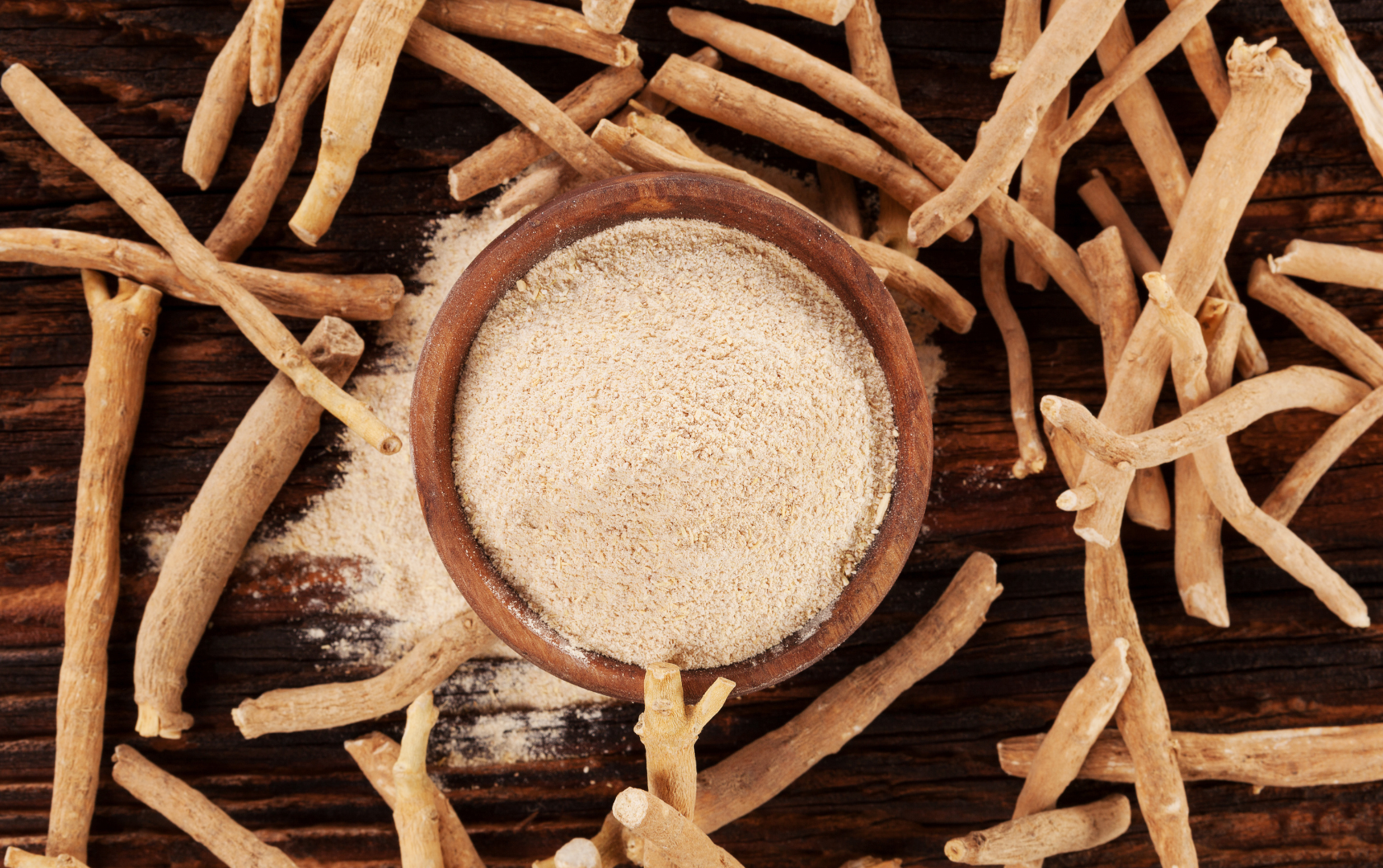 Ashwagandha root and powder