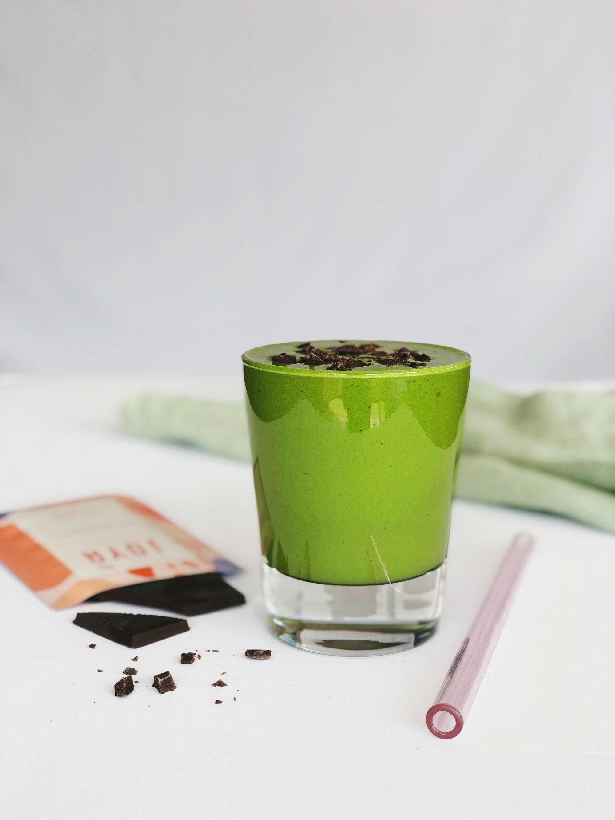 Matcha Mint Chip Breakfast Smoothie